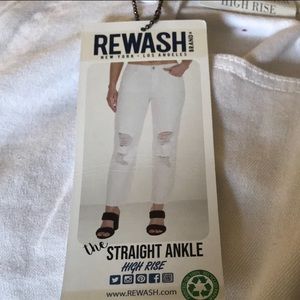 High rise, super cute, white jeans